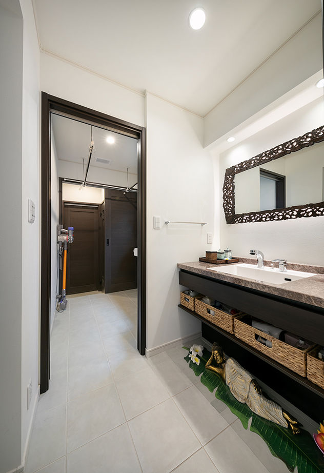 木下工務店 【ビルトインガレージ／アジアンテイスト／間取図有】家族の気配にやすらぐバリ風リゾートの住まいの建築実例画像13