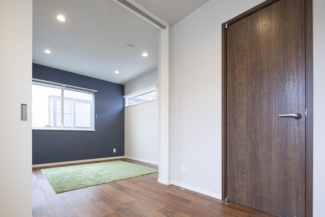 木下工務店 【吹抜／屋上／サンルーム／旗竿地／間取図有】ホテルを想わせる明るい大空間。開放感が生む家族のつながりの建築実例画像11