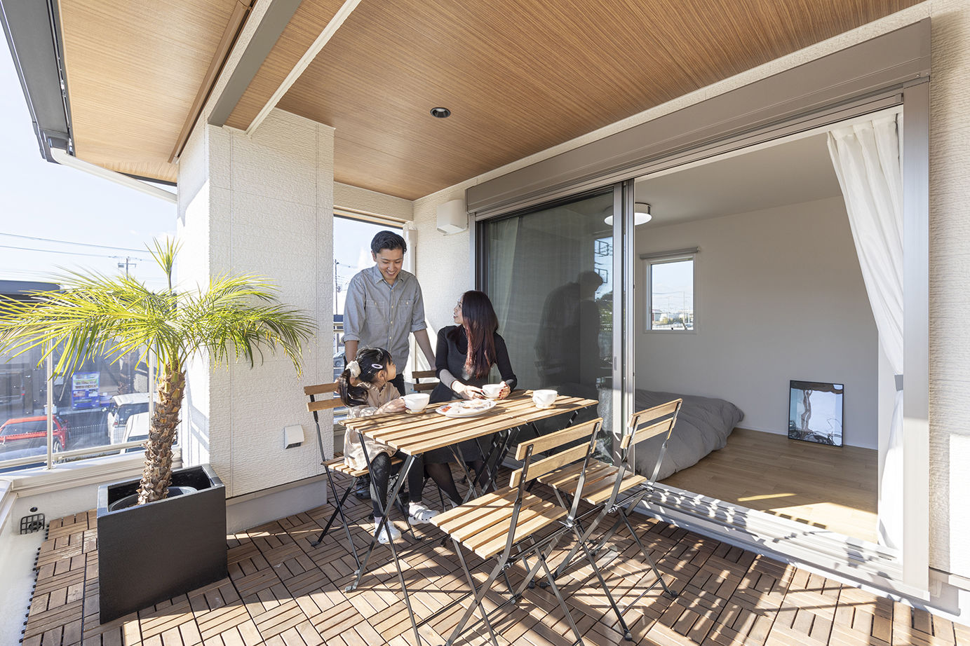 木下工務店 【2900万円台／店舗併用／収納充実／間取図】暖かい光に満ちた住居とサロン。大きなバルコニーが迎える家の建築実例画像4