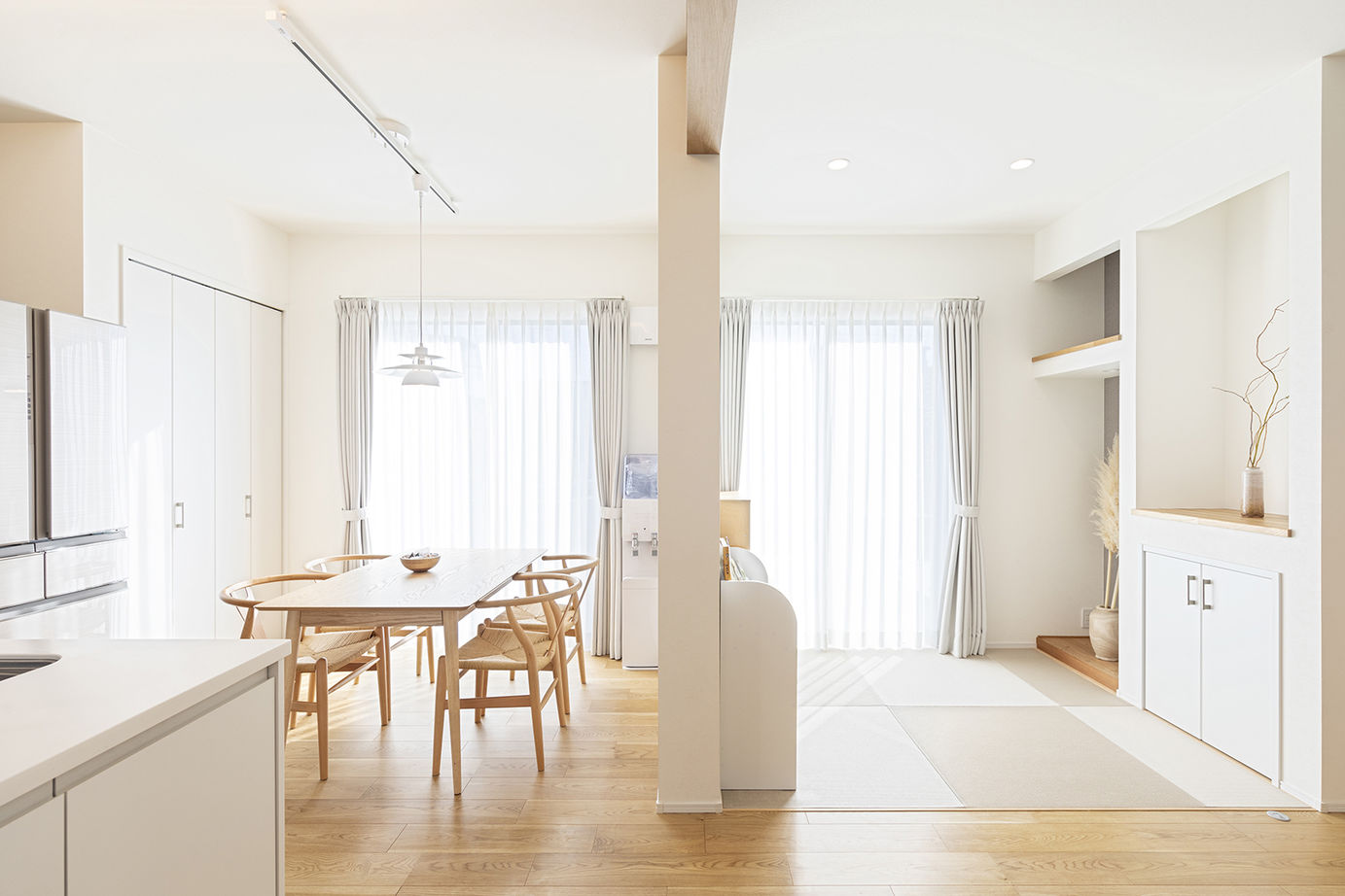 木下工務店 【2900万円台／店舗併用／収納充実／間取図】暖かい光に満ちた住居とサロン。大きなバルコニーが迎える家の建築実例画像6