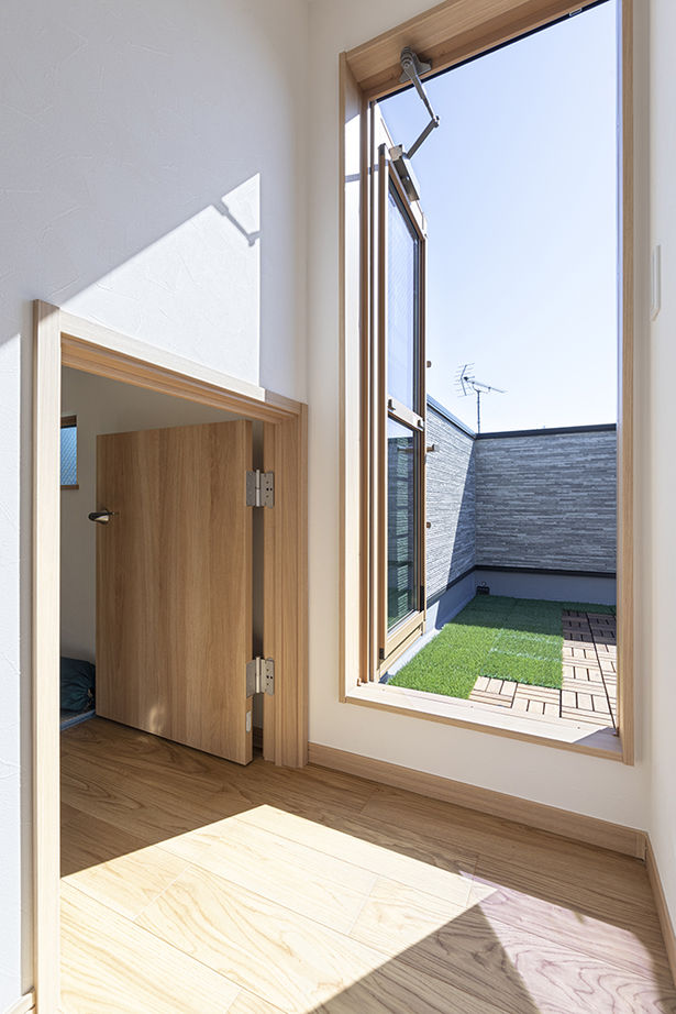 木下工務店 【2400万円台／2階リビング／屋上／間取図有】明るさと開放感、アウトドアの気持ちよさを愉しむ家の建築実例画像13