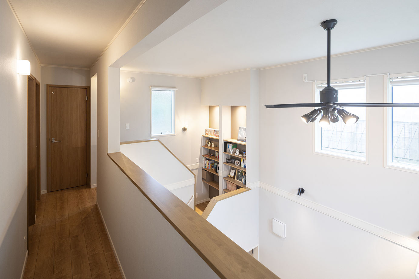 木下工務店 【2100万円台／吹抜／動線／間取図有】光に包まれる大空間とヌックの心地よさが、やさしく時間を紡ぐ家の建築実例画像13