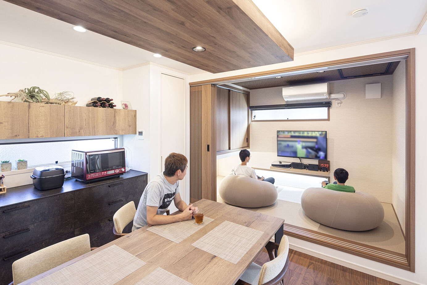 木下工務店 【3800万円台／ビルトインガレージ／間取図有】アウトドアにつながる暮らし。日々の効率、動線も大切にの建築実例画像5