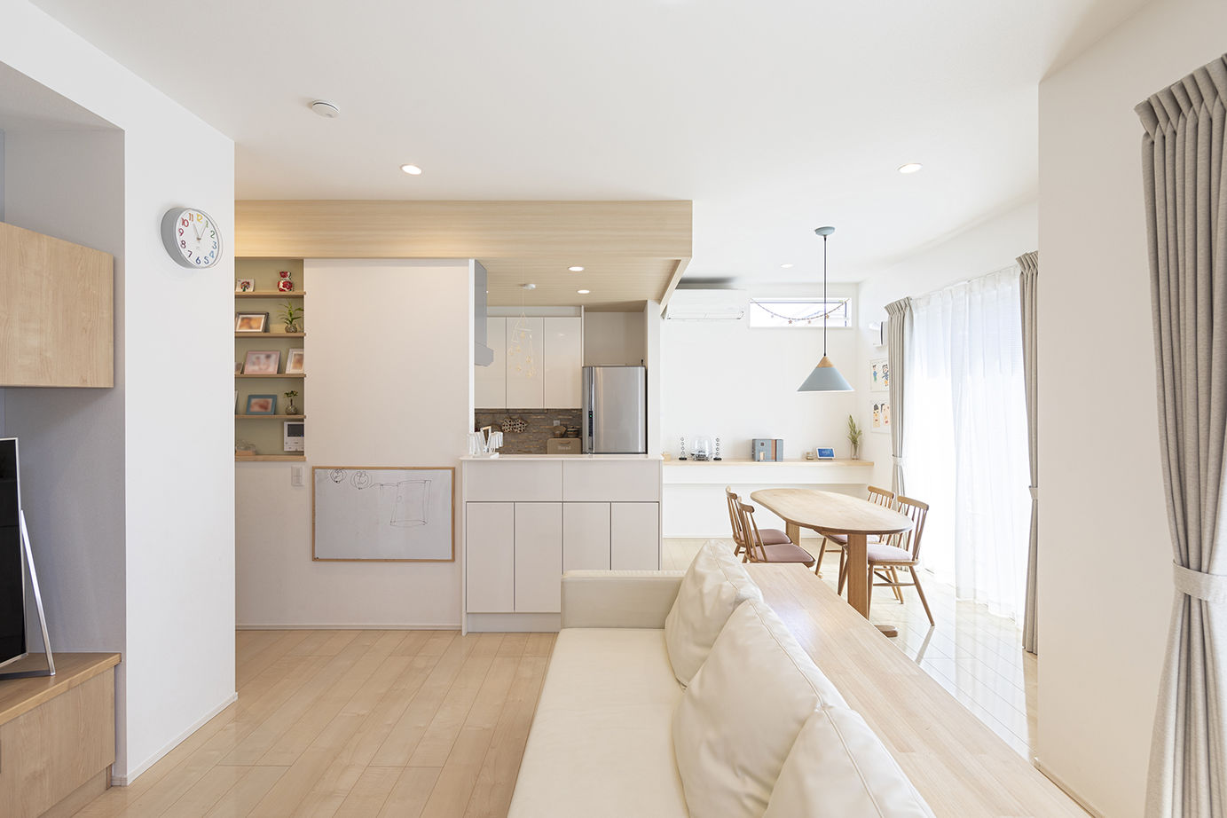 木下工務店 【2000万円～2499万円／家事動線／収納充実／間取図有】綿密な計画で形にするナチュラルで機能的な空間の建築実例画像6