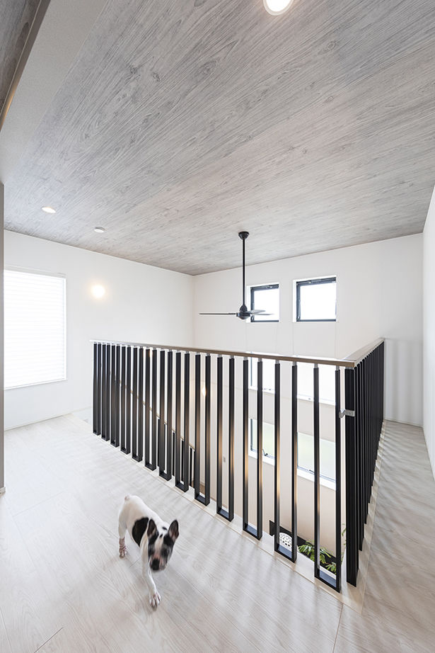 木下工務店 【3200万円／狭小／3階建て／吹抜／間取図有】限られた敷地でもゆとりの佇まい。明るさと開放感の室内の建築実例画像12