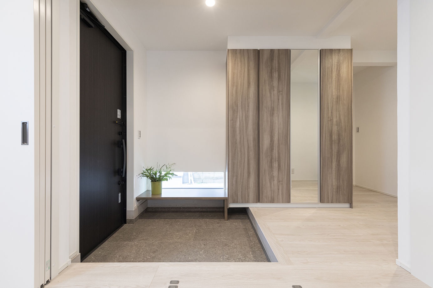 木下工務店 【3200万円／狭小／3階建て／吹抜／間取図有】限られた敷地でもゆとりの佇まい。明るさと開放感の室内の建築実例画像19