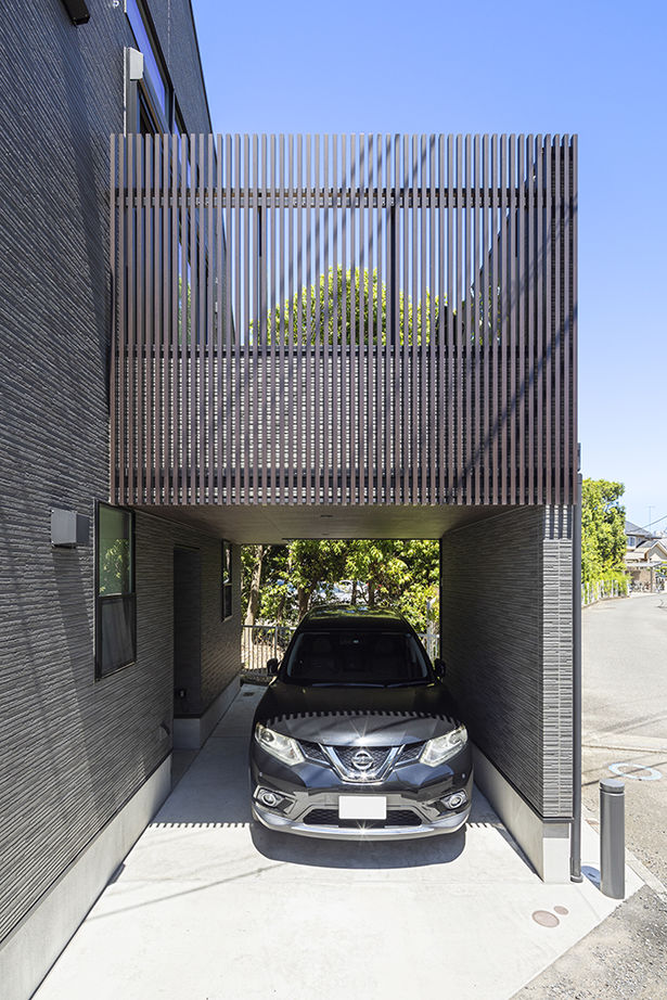 木下工務店 【3000万円～3499万円／2階リビング／ビルトインガレージ】光と風のバルコニーからLDKへ続く心地よさの建築実例画像4