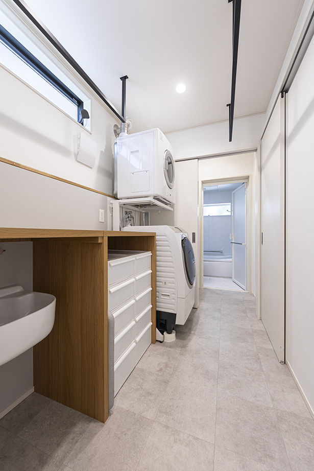 木下工務店 【3000万円～3499万円／2階リビング／ビルトインガレージ】光と風のバルコニーからLDKへ続く心地よさの建築実例画像12