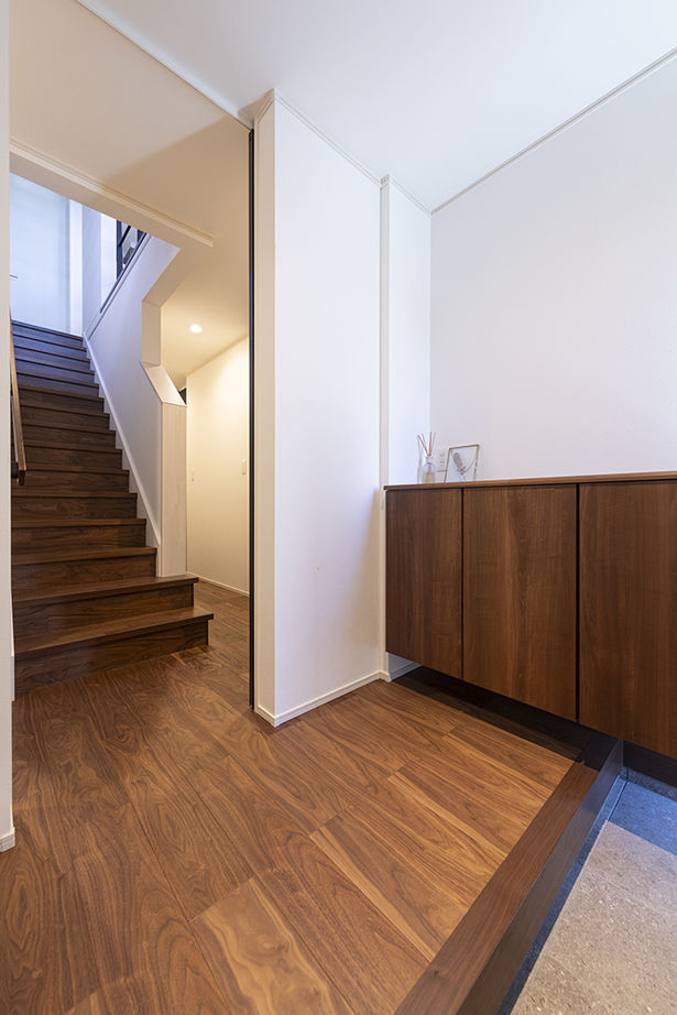 木下工務店 【3000万円～3499万円／2階リビング／ビルトインガレージ】光と風のバルコニーからLDKへ続く心地よさの建築実例画像17