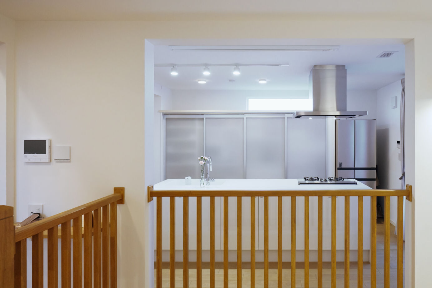 木下工務店 【吹抜/3階建て】機能と間取り、家族にとっての暮らしやすさを追求したナチュラルモダンな住まいの建築実例画像6