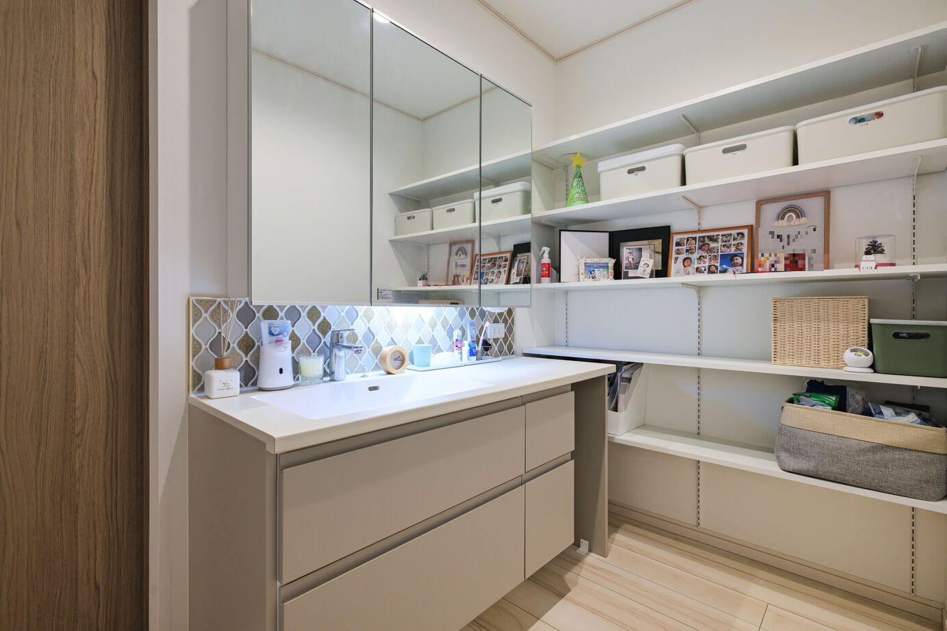 木下工務店 【二世帯住宅／家事動線／間取図有】家族の暮らしやすさを叶えた、高台の二世帯住宅の建築実例画像4