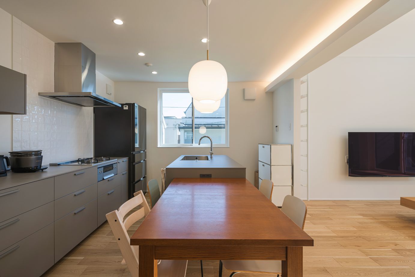 木下工務店 【2階建て/吹抜け】高性能とデザイン性を両立。洗練されたモダンな住まいの建築実例画像3