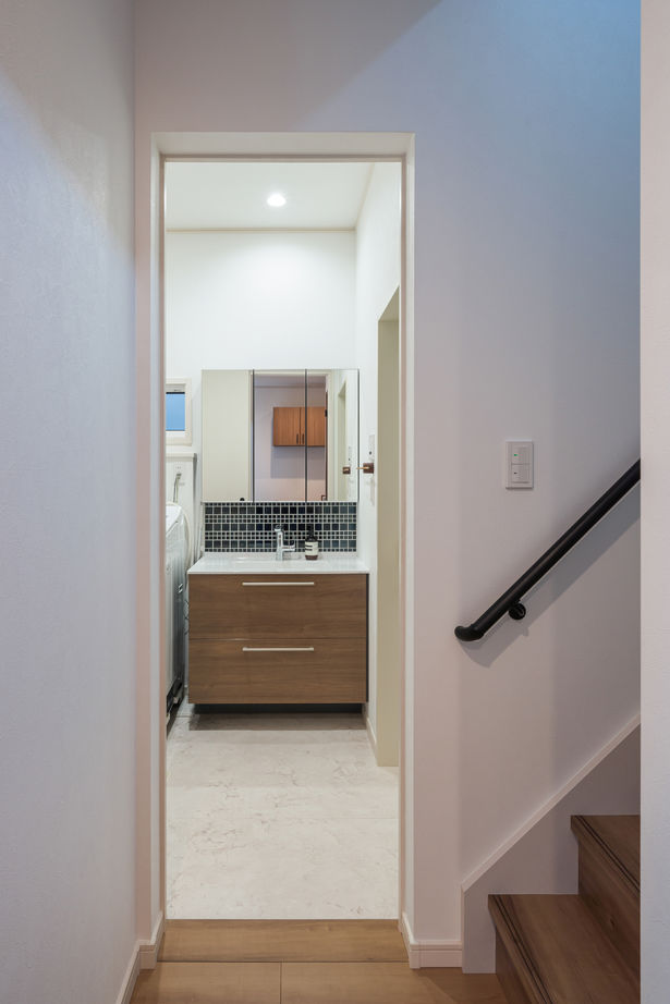 木下工務店 【2階建て/パティオ/20代】中庭から光が差し込む、シンプルモダンな住まいの建築実例画像7