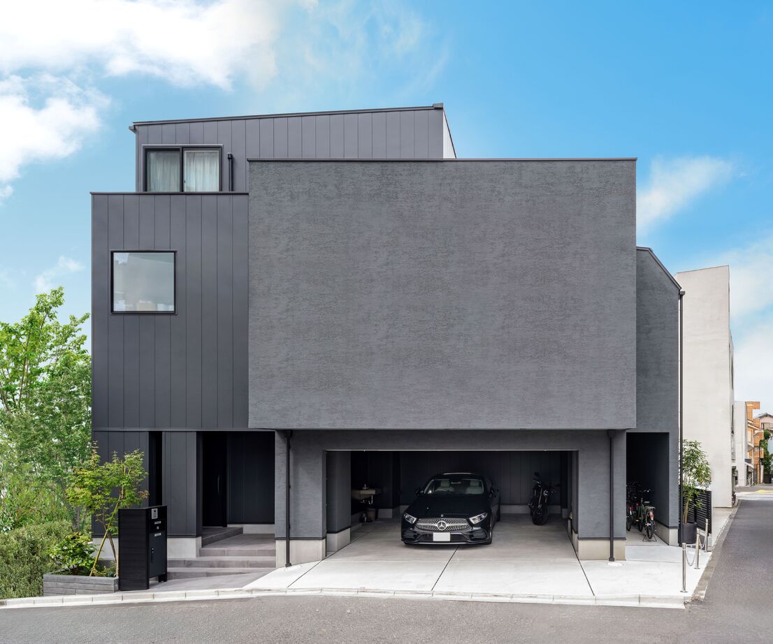 木下工務店 【3階建て/吹抜け/ビルトインガレージ/間取図有】機能と美しさを兼ね備えたモダンな住まいの建築実例画像3