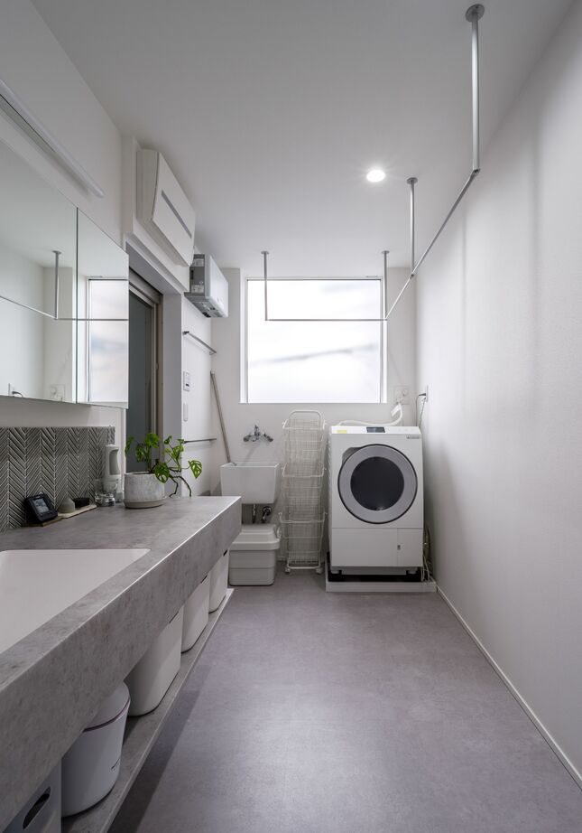 木下工務店 【3階建て/吹抜け/ビルトインガレージ/間取図有】機能と美しさを兼ね備えたモダンな住まいの建築実例画像13