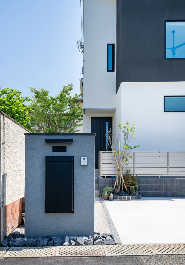 木下工務店 【2階建て/吹抜け/29坪】開放的な吹抜け空間に、四角い空を切り取る家の建築実例画像3