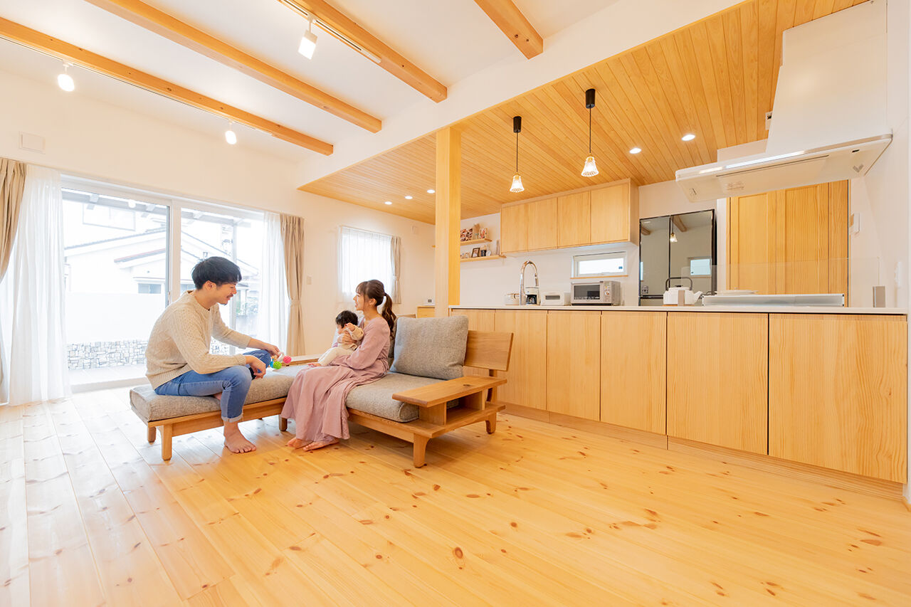 山下ホーム 【富山市/38.1坪/2000万円台】赤松やヒノキ、無添加漆喰を使った自然素材たっぷりの家の建築実例画像5