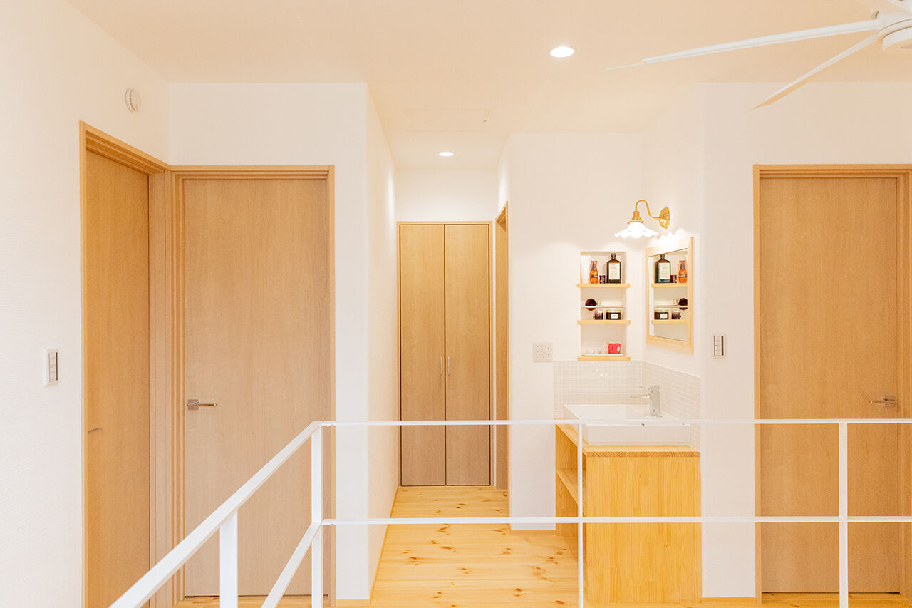 山下ホーム 【富山市/38.1坪/2000万円台】赤松やヒノキ、無添加漆喰を使った自然素材たっぷりの家の建築実例画像8