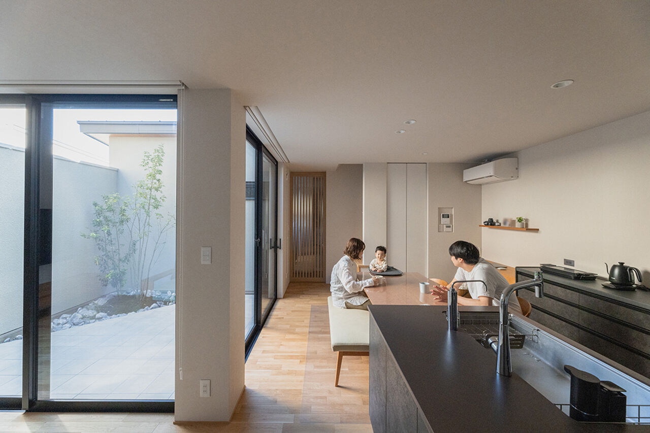 山下ホーム 【富山市/29.2坪/2000万円台】プライベートな中庭テラスで家族の絆が深まる家の建築実例画像5