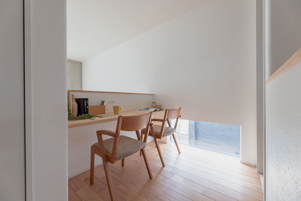 山下ホーム 【富山市/37.1坪】グレーと木が調和する、開放感と心地よさのある住まいの建築実例画像9