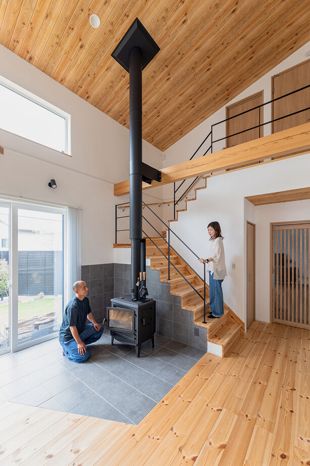 山下ホーム 【富山市/52.5坪/3000万円台/二世帯住宅】薪ストーブと暮らす、自然と調和したぬくもりの家の建築実例画像5