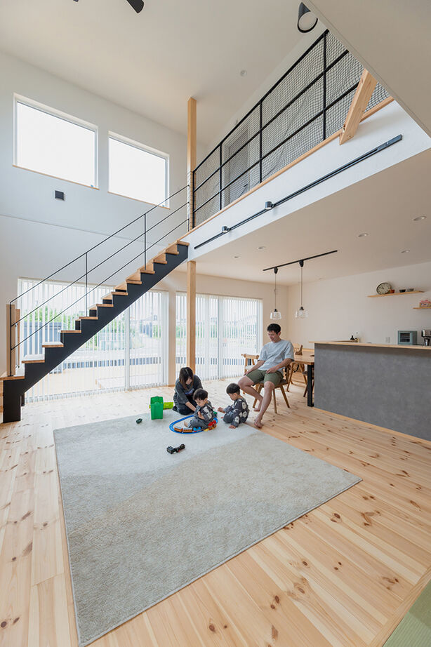 山下ホーム 【魚津市/38.4坪/2000万円台/吹き抜け】ゆとりのLDKと効率的な家事動線で、家族の思い出が増える家の建築実例画像5