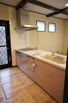 木のぬくもりアシストホーム 【コミコミ2000万円/長期優良住宅/間取り図有】開放的なLDKと収納充実で暮らしやすい、安心＆快適な住まいの建築実例画像4