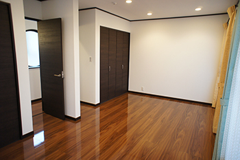 木のぬくもりアシストホーム 【コミコミ2000万円/長期優良住宅/間取り図有】開放的なLDKと収納充実で暮らしやすい、安心＆快適な住まいの建築実例画像6