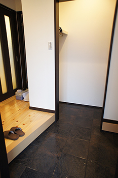 木のぬくもりアシストホーム 【コミコミ2000万円/長期優良住宅/間取り図有】開放的なLDKと収納充実で暮らしやすい、安心＆快適な住まいの建築実例画像8