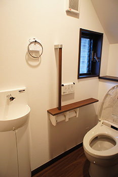 木のぬくもりアシストホーム 【コミコミ2000万円/長期優良住宅/間取り図有】開放的なLDKと収納充実で暮らしやすい、安心＆快適な住まいの建築実例画像10