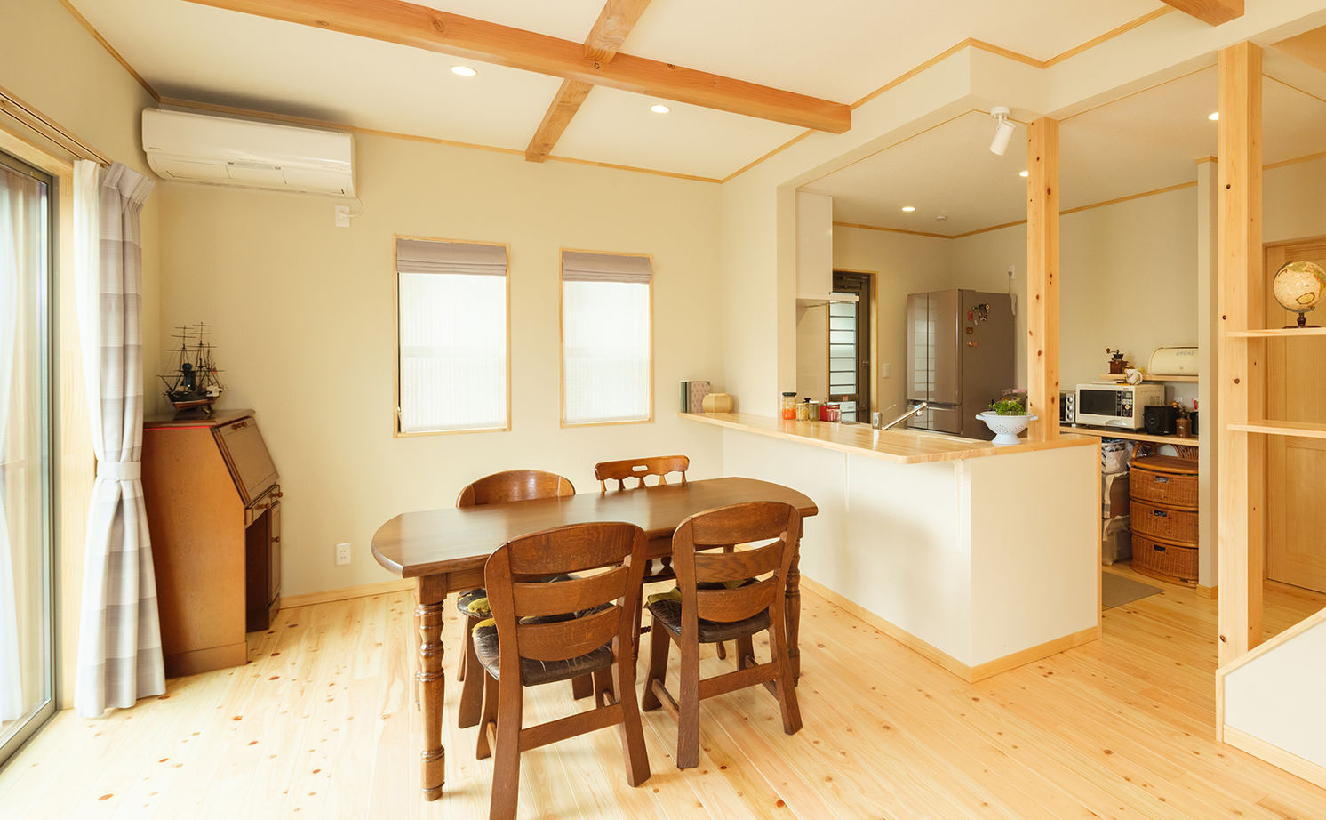 木のぬくもりアシストホーム 【2000万円/自然素材/間取図有】さらさら・ぬくぬく調湿するヒツジ断熱材を採用したヒノキの家の建築実例画像2