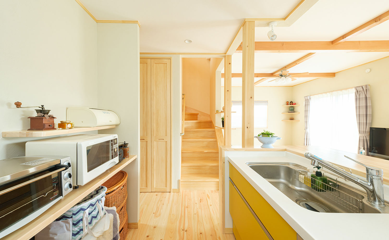 木のぬくもりアシストホーム 【2000万円/自然素材/間取図有】さらさら・ぬくぬく調湿するヒツジ断熱材を採用したヒノキの家の建築実例画像3