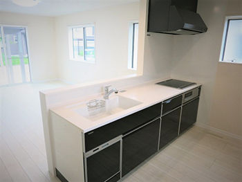 ファースト設計 【富山市×4LDK】全館空調で365日24時間快適！収納を充実させたシンプルモダンの家の建築実例画像4