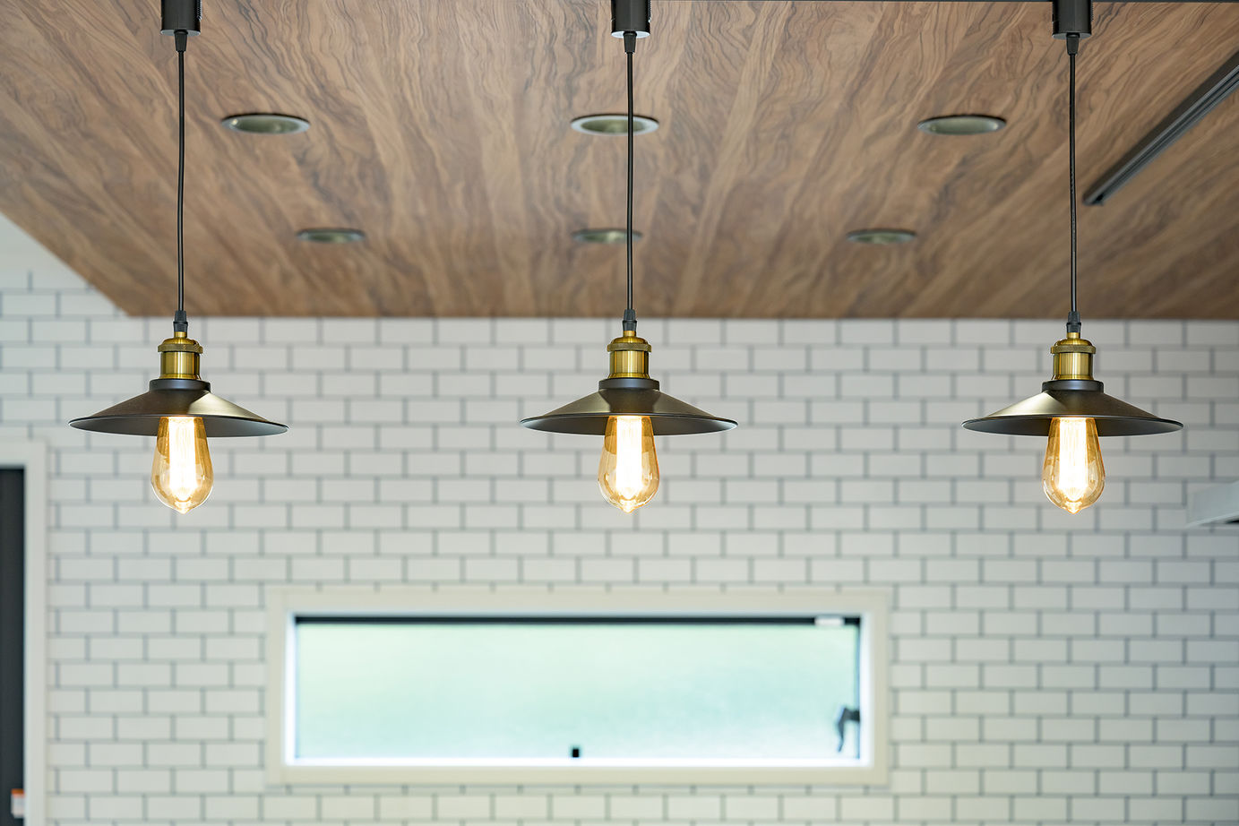 カシワ建設 開放感溢れるLDKと会話が弾むキッチンのある平屋の建築実例画像9