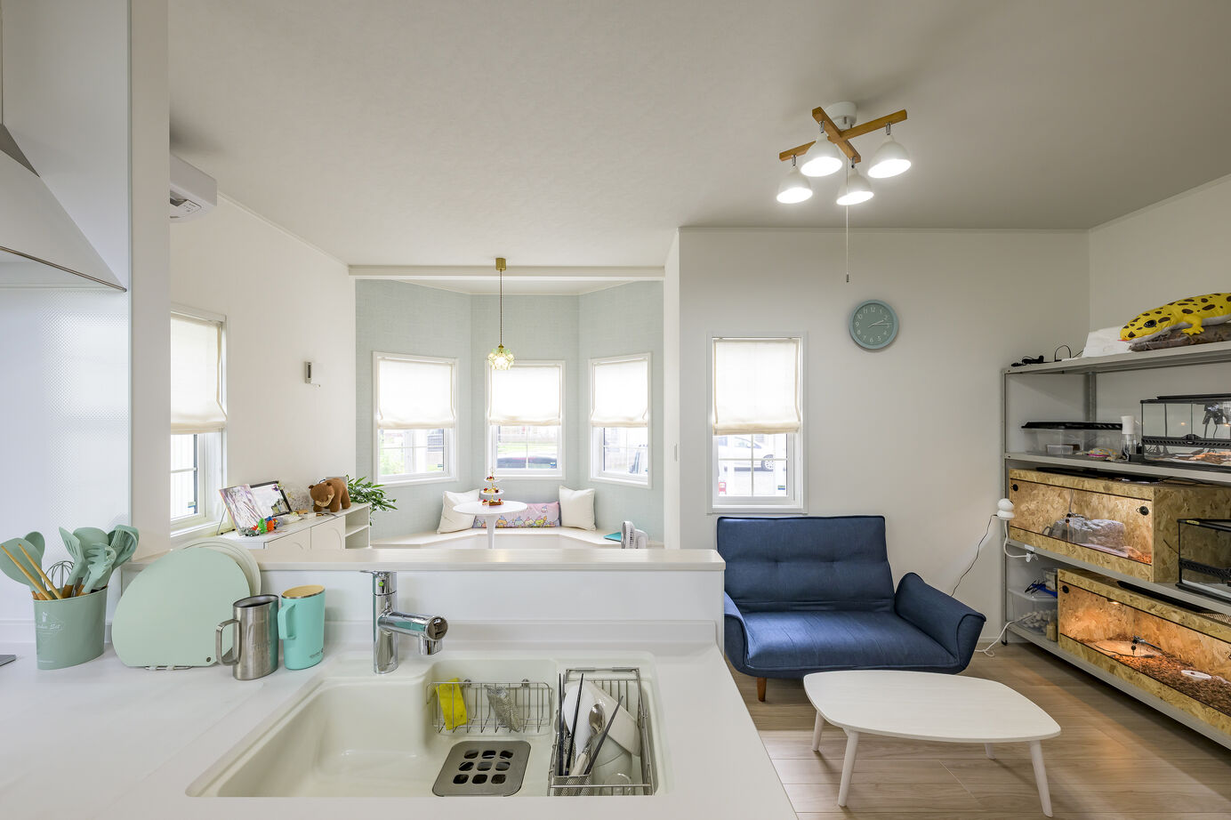 カシワ建設 【輸入住宅】1つの家で様々なテイストが楽しめる平屋の建築実例画像3