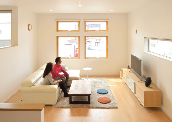 マルトモホーム 【ビルドインガレージ】好きなことを、好きなだけ。アウトドアとくつろぎが共存。立体的な暮らしの建築実例画像