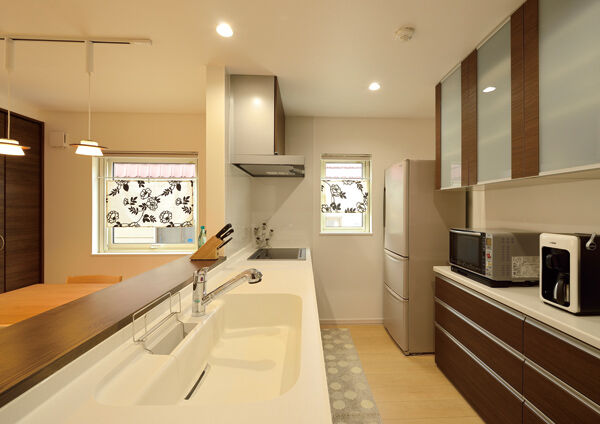 マルトモホーム 【ビルドインガレージ】好きなことを、好きなだけ。アウトドアとくつろぎが共存。立体的な暮らしの建築実例画像5