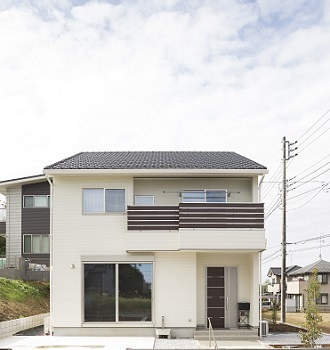 アルルホームズ 【1500万～】自分らしく、暮らしやすく　白×黒で魅せるシンプルな家の建築実例画像9