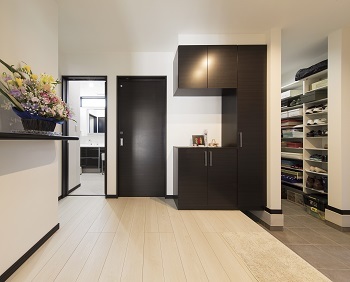 アルルホームズ 【2000万円～】おうち時間が楽しくなるシアタールーム！全館空調と太陽光発電で、家中どこでも快適に。の建築実例画像4