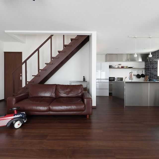 アルルホームズ 【1500～2000万円】格好良いこだわりキッチンを軸に、素材の魅力が引き立つ家の建築実例画像6