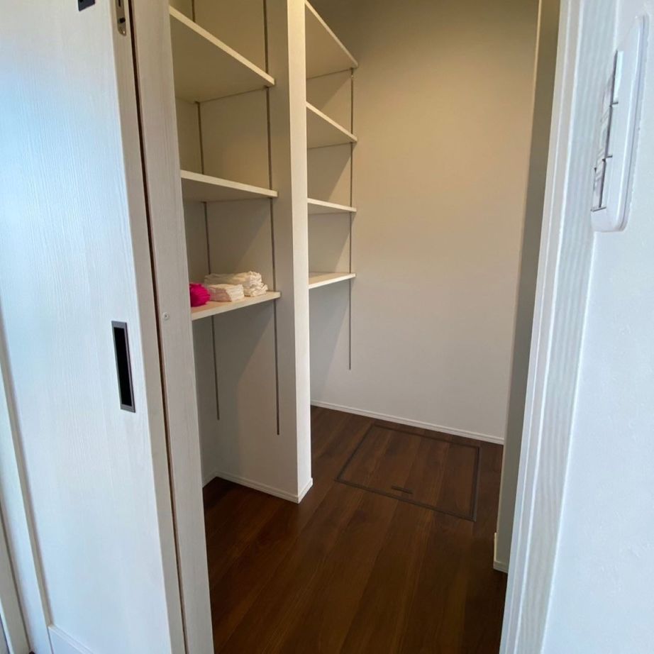 アルルホームズ 【2000～2500万円】犬と猫と一緒に暮らす ペットファーストの平屋の建築実例画像7