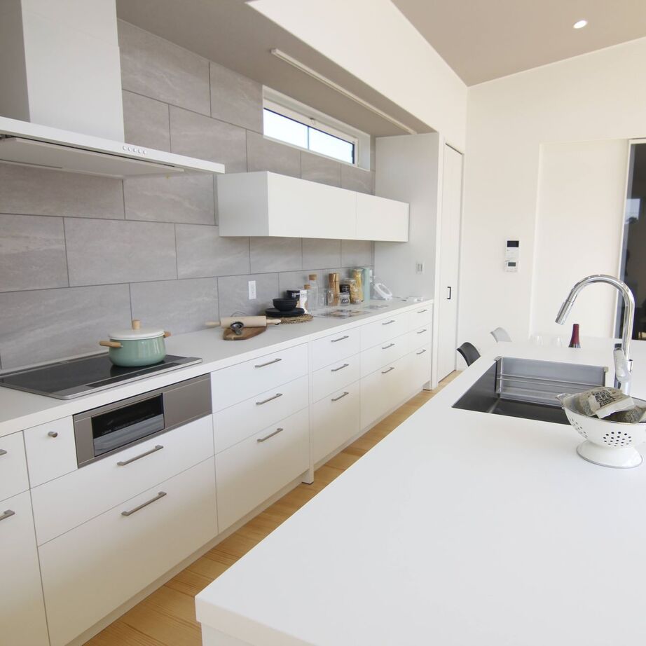 アルルホームズ 【2500万円】勾配天井とハイサッシで 明るく広々とした平屋の建築実例画像3