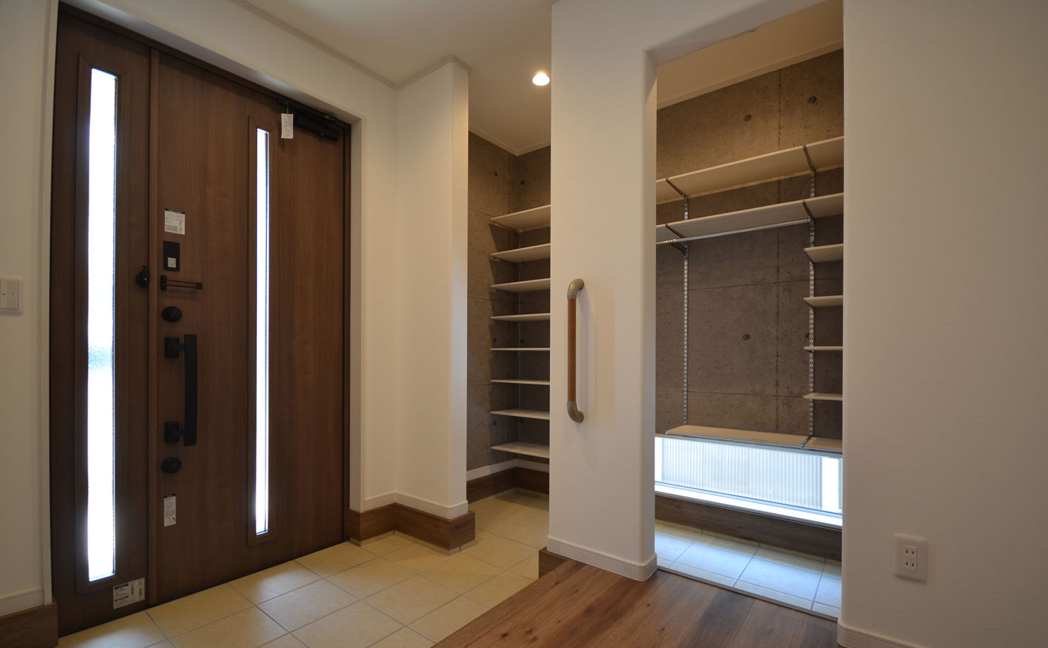 カスタムエージェント 使い方は無限大！空間を緩やかに繋げたプラスアルファの部屋がある、遊び心満載の家の建築実例画像4