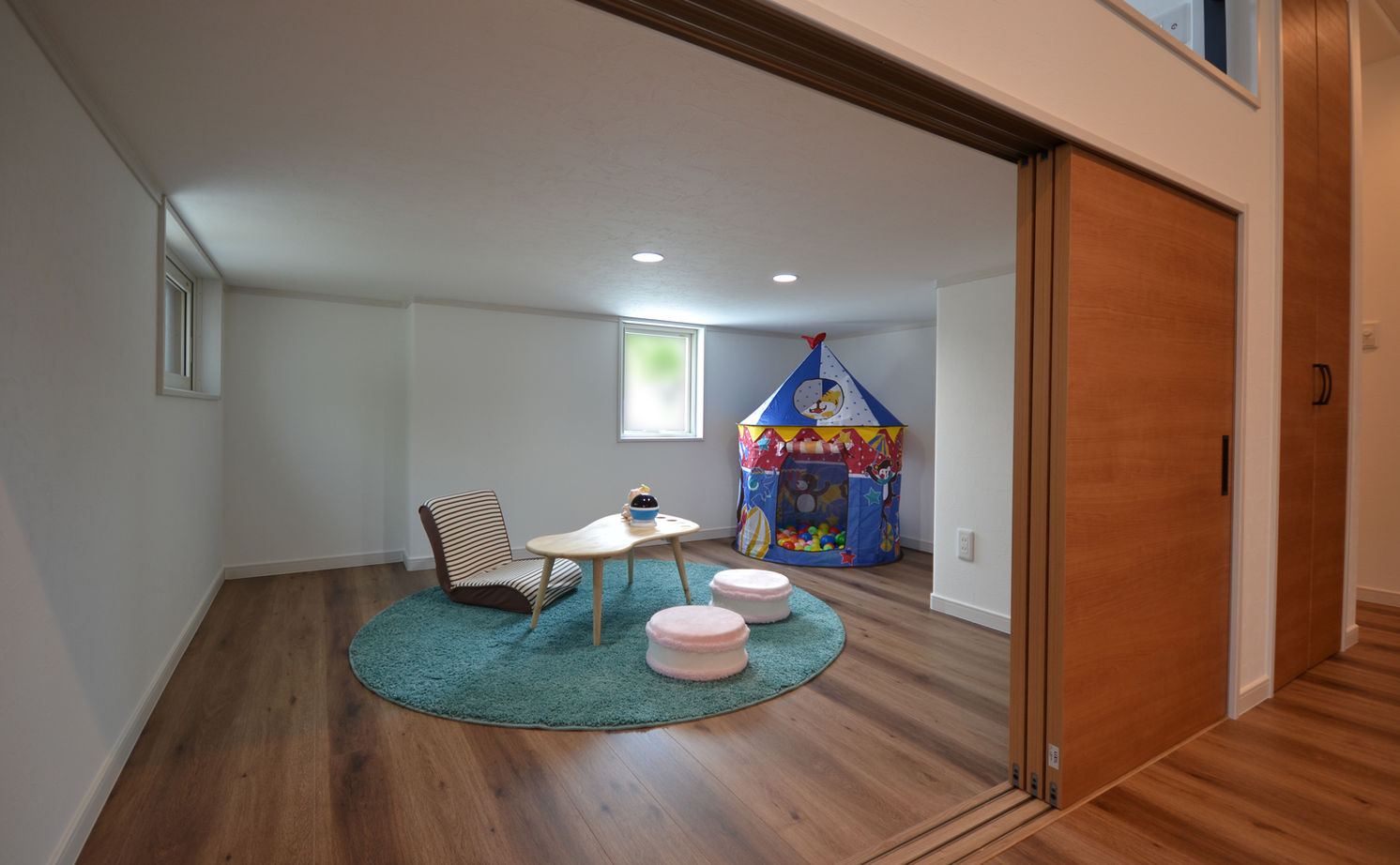 カスタムエージェント 使い方は無限大！空間を緩やかに繋げたプラスアルファの部屋がある、遊び心満載の家の建築実例画像8