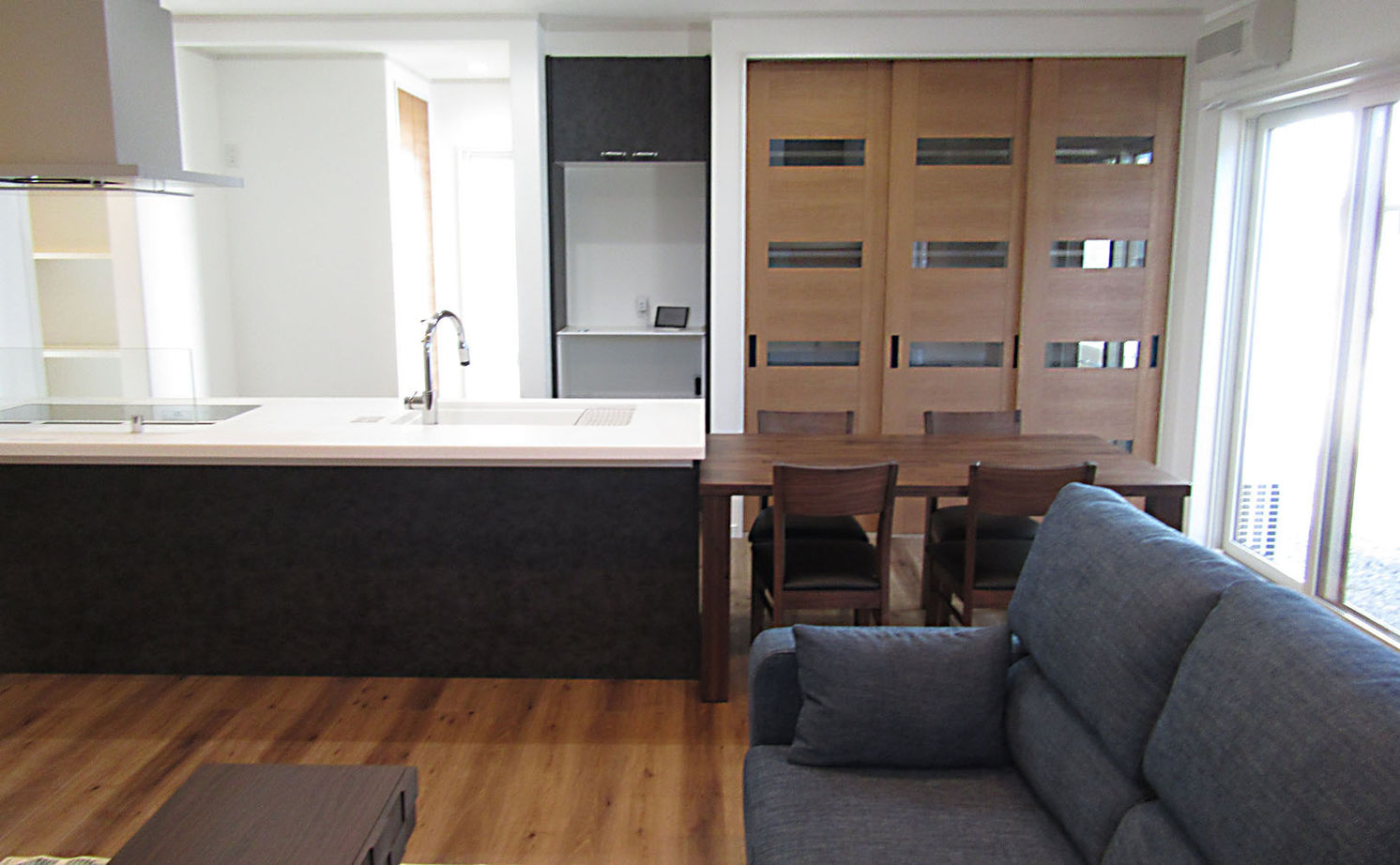 カスタムエージェント 使い方は無限大！空間を緩やかに繋げたプラスアルファの部屋がある、遊び心満載の家の建築実例画像10