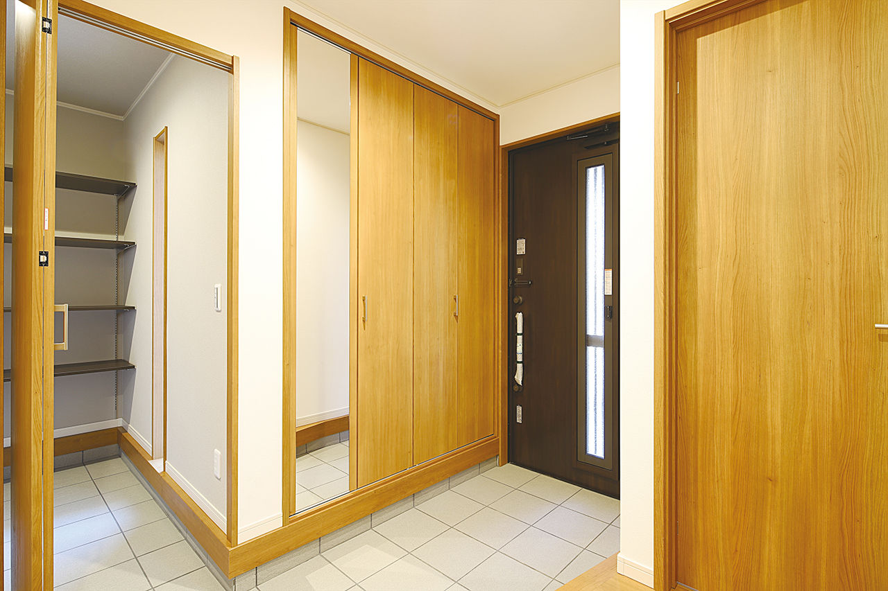 パシフィック・ホーム&リノベーション/岡田建設 【3000万円以下/40坪以下/収納充実/子ども2人】毎日の便利が実感できるような動線。ナチュラルな室内の建築実例画像6