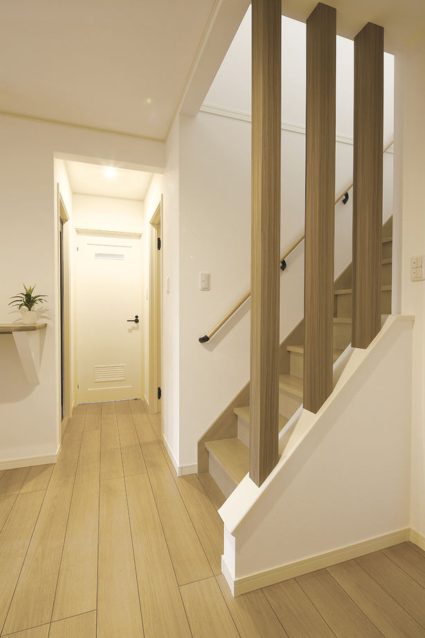 パシフィック・ホーム&リノベーション/岡田建設 【50坪以下/二世帯住宅】家族みんながゆったり寛ぐ24帖の大空間LDK。機能的でデザインセンスも光る住まいの建築実例画像7