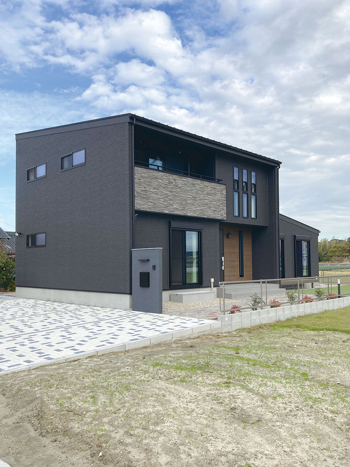 パシフィック・ホーム&リノベーション/岡田建設 【50坪以下/二世帯住宅】家族みんながゆったり寛ぐ24帖の大空間LDK。機能的でデザインセンスも光る住まいの建築実例画像9