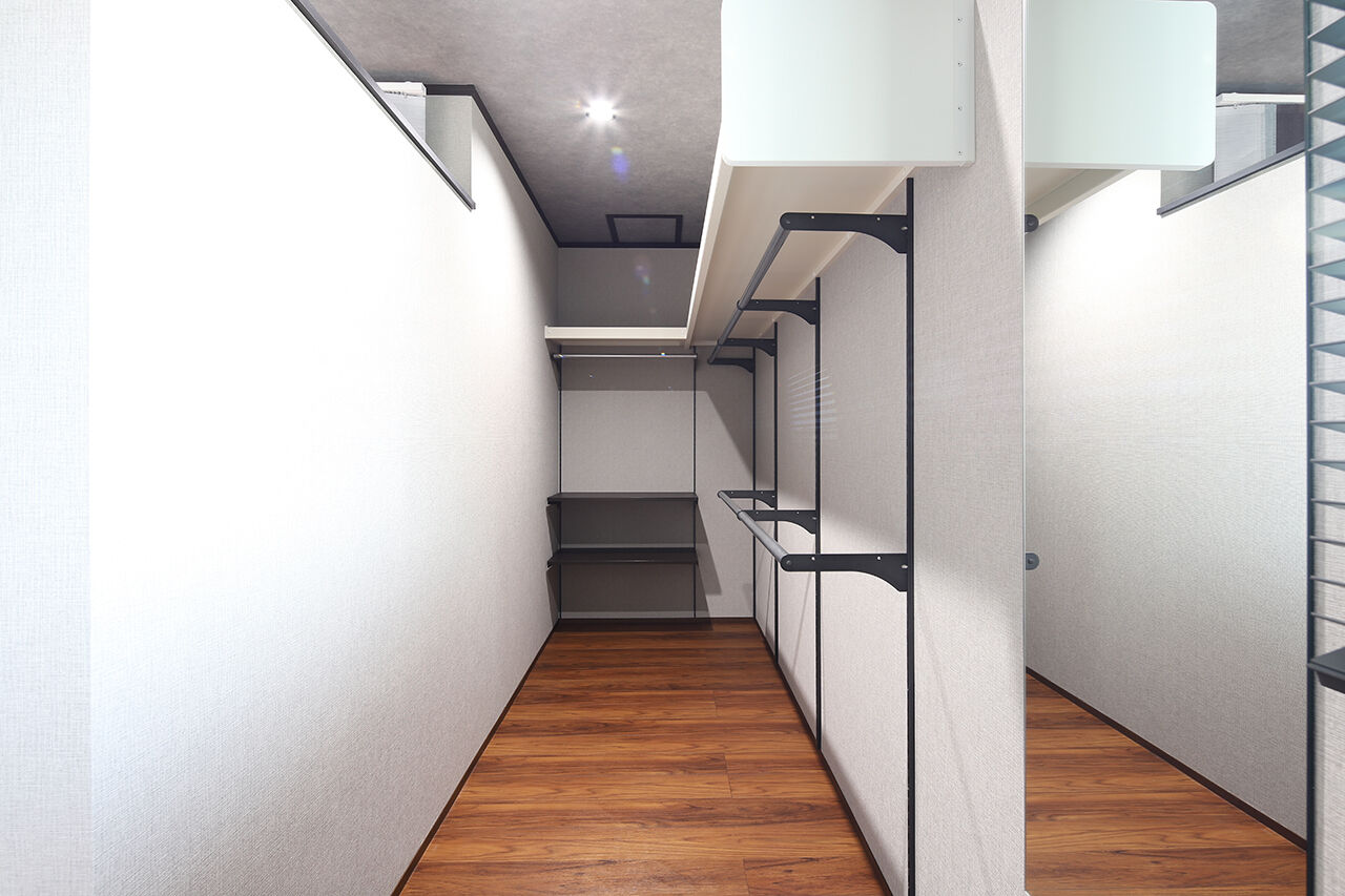 パシフィック・ホーム&リノベーション/岡田建設 【4000万円/70坪以下】3台分インナーガレージ付の事務所＆住居/2階大型リビング空間（間取り図有）の建築実例画像6