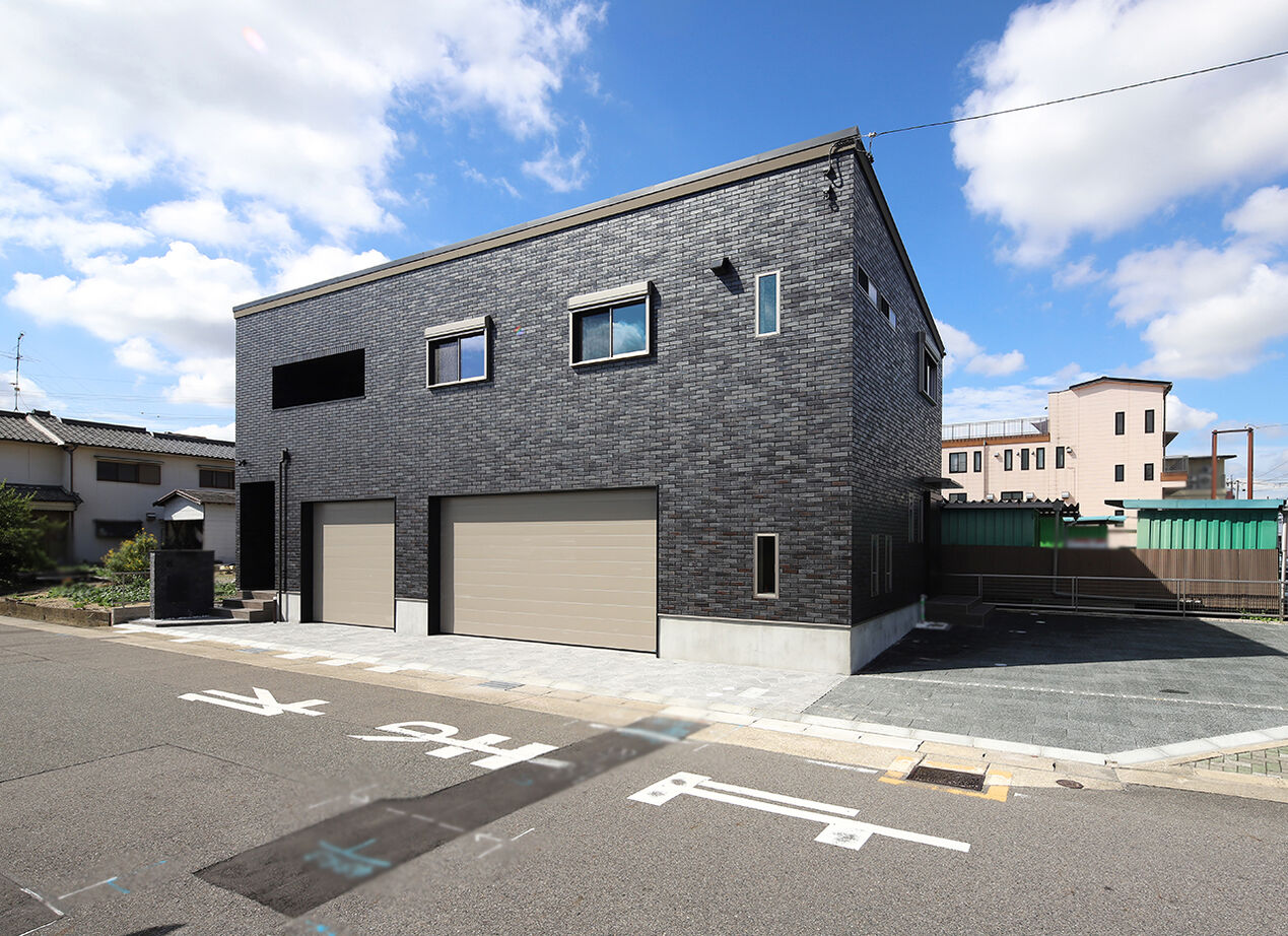 パシフィック・ホーム&リノベーション/岡田建設 【4000万円/70坪以下】3台分インナーガレージ付の事務所＆住居/2階大型リビング空間（間取り図有）の建築実例画像10